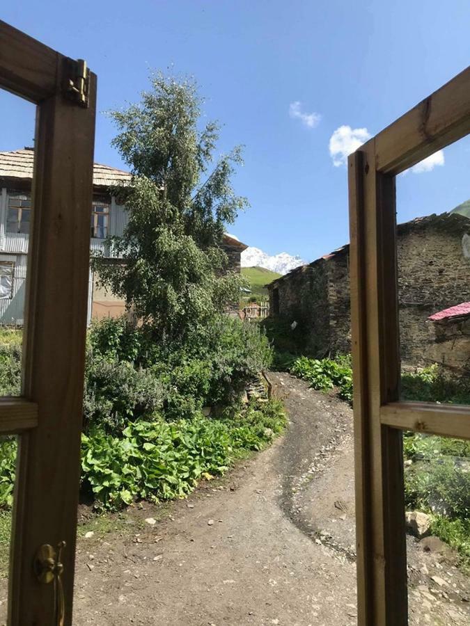 Erasti Guesthouse Ushguli Exteriör bild