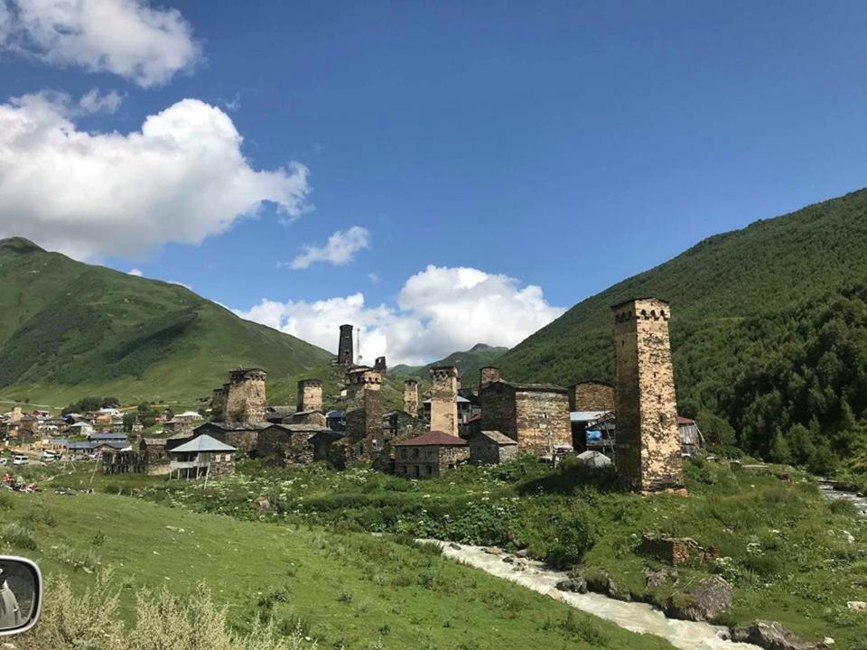 Erasti Guesthouse Ushguli Exteriör bild